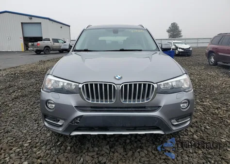 2015 BMW X3 xDrive28I z USA, uszkodzony, nr VIN 5UXWX9C53F0D59645